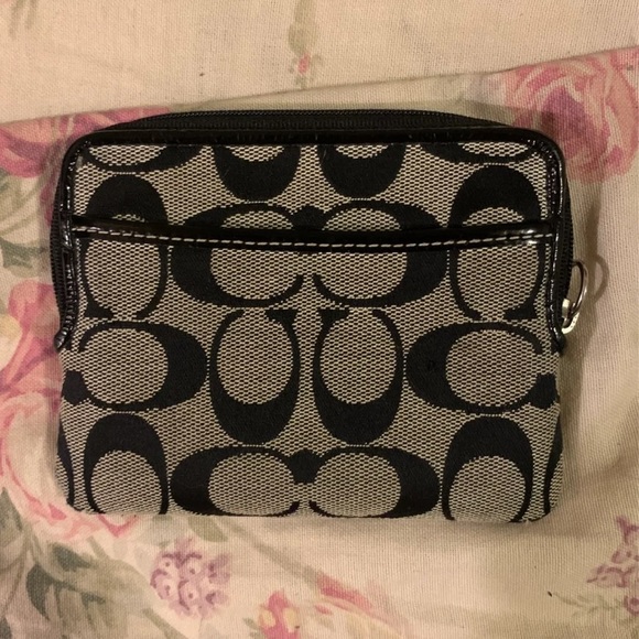 Coach Wallet - Picture 2 of 6